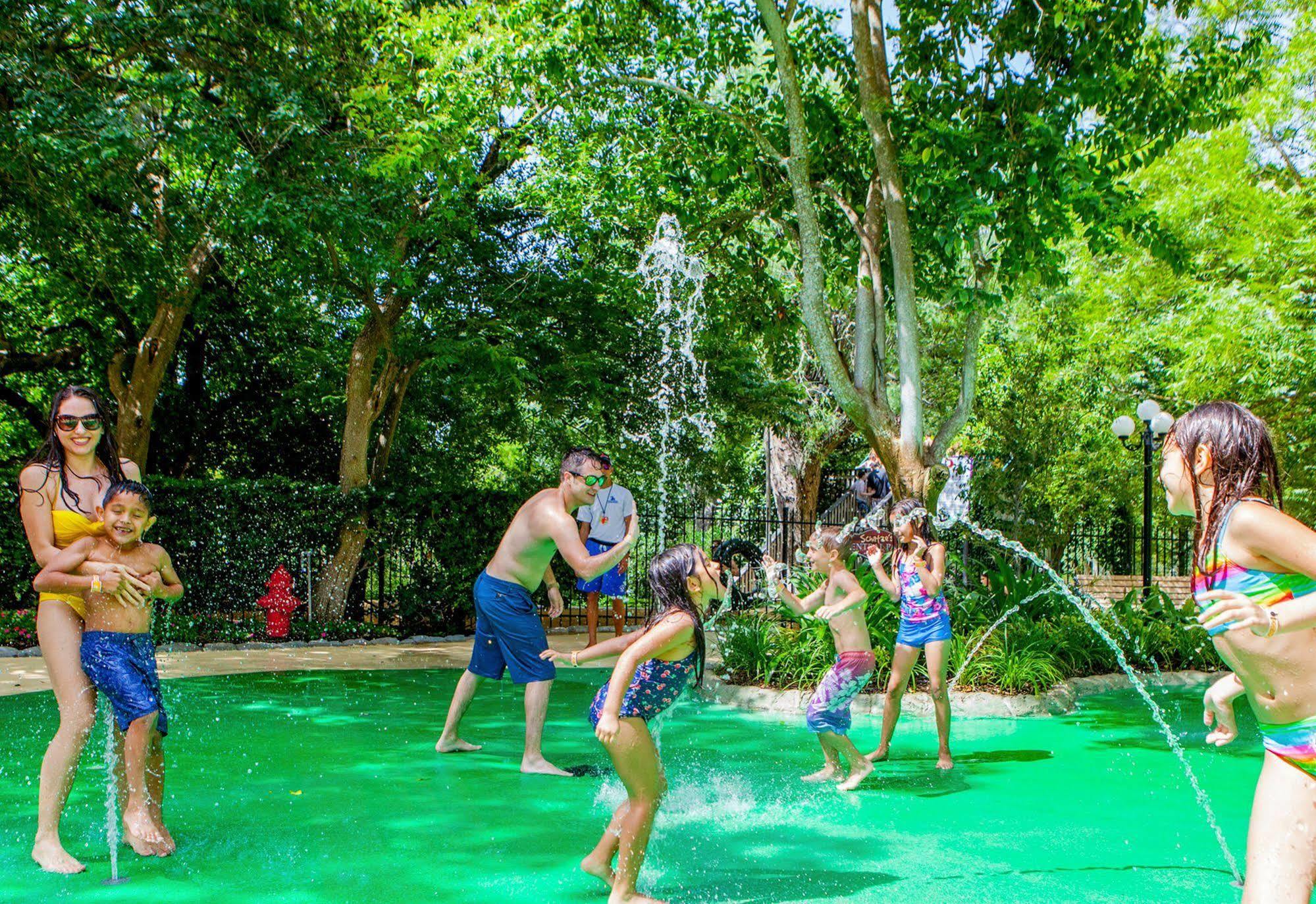 The Resort At Schlitterbahn ニューブラウンフェルズ エクステリア 写真